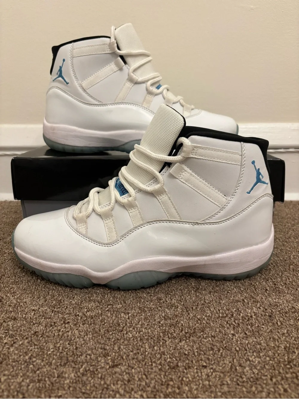 Nike youth sneakers